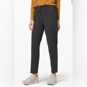 Lululemon Stretch High Rise Pant 7/8 Size 6 in Graphite Grey
